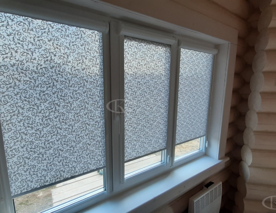 Портфолио Жалюзи на пластиковые окна без сверления
