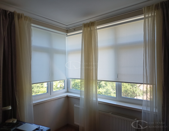 Портфолио Жалюзи на пластиковые окна без сверления