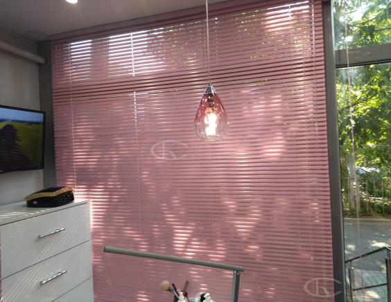 Горизонтальные жалюзи