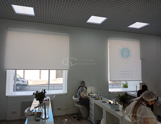 Портфолио Жалюзи на пластиковые окна без сверления