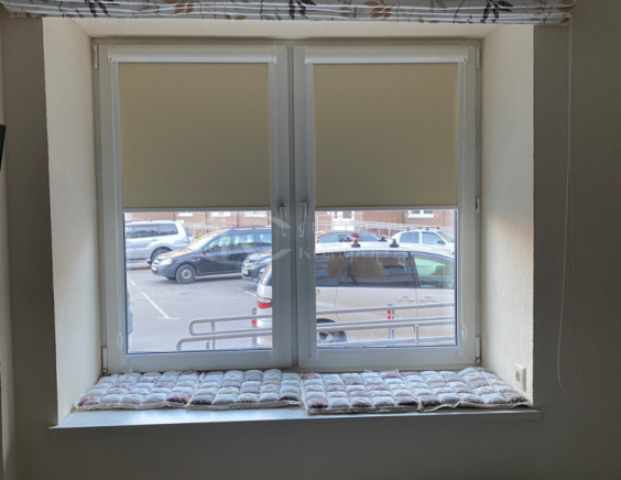 Портфолио Жалюзи на пластиковые окна без сверления