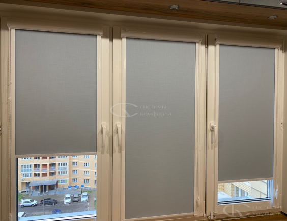 Портфолио Жалюзи на пластиковые окна без сверления