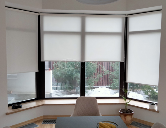 Портфолио Жалюзи на пластиковые окна без сверления